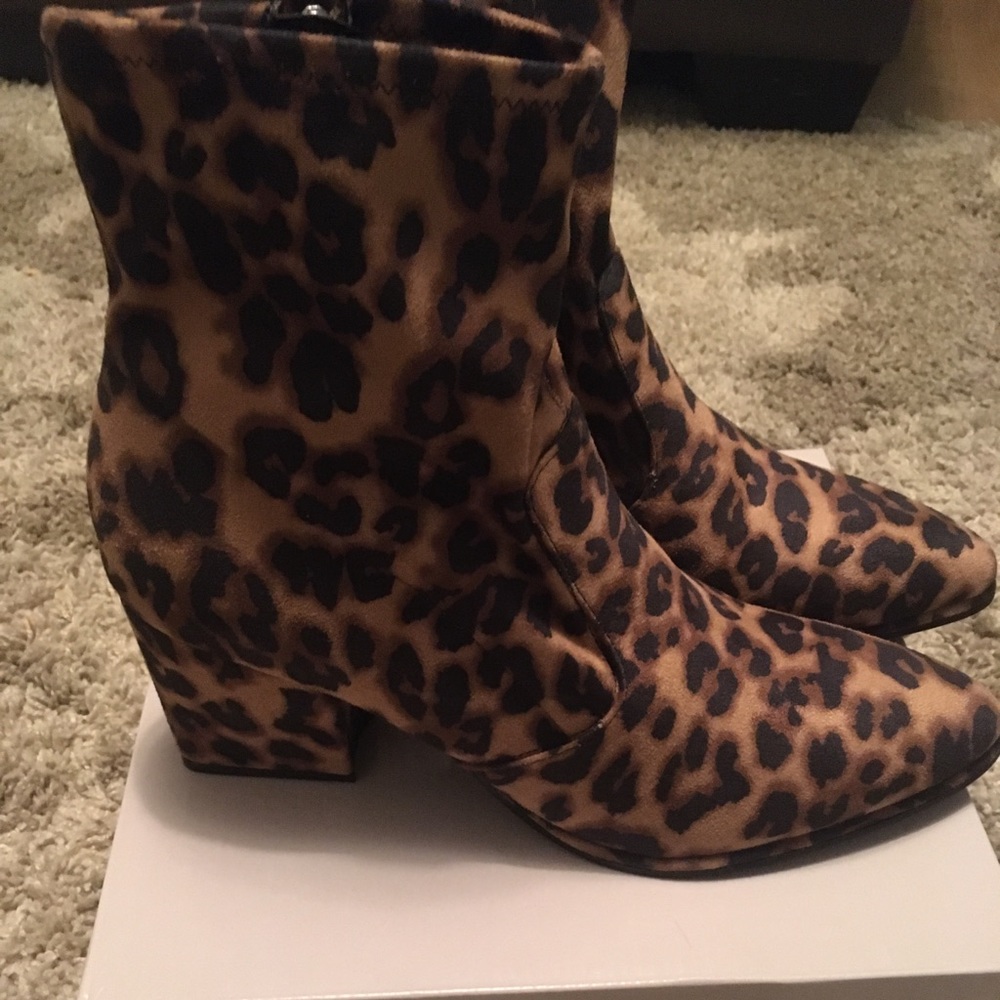 Marc Fisher ‘Leave Heel’ Boots Leopard